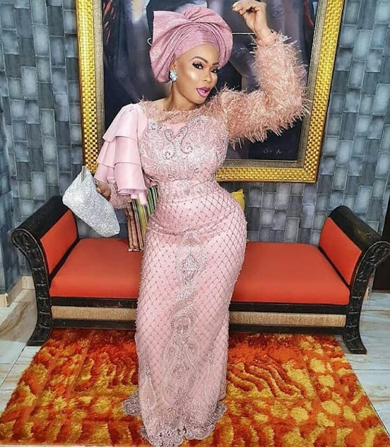 short asoebi gown